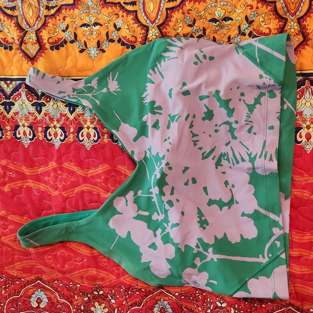 EUC- LULULEMON ALIGN TOP